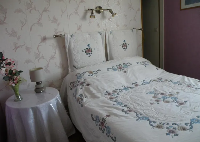 D'hotes Le Pavillon Du Charme Bed & Breakfast Cousances-les-Forges